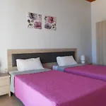 Egrypos Ξενοδοχείο Μπούκαρι