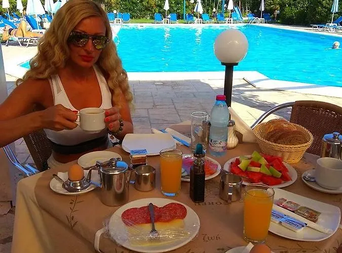 Hotell Egrypos Mpoukaris